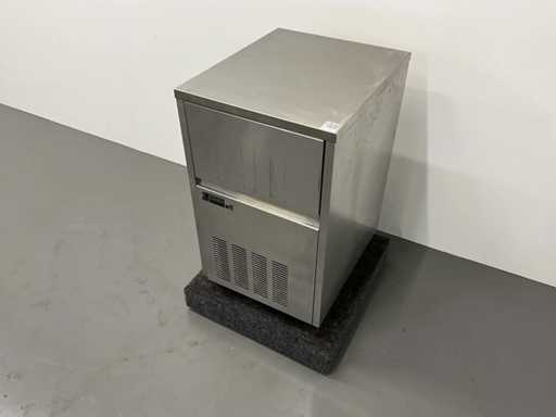 Master Frost - C-400 - Machine à glaçons