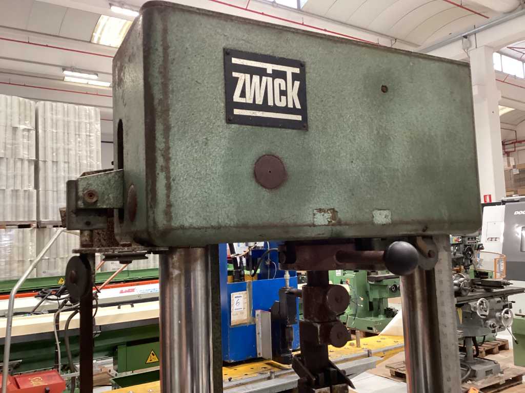 ZWICK - dynamomètre