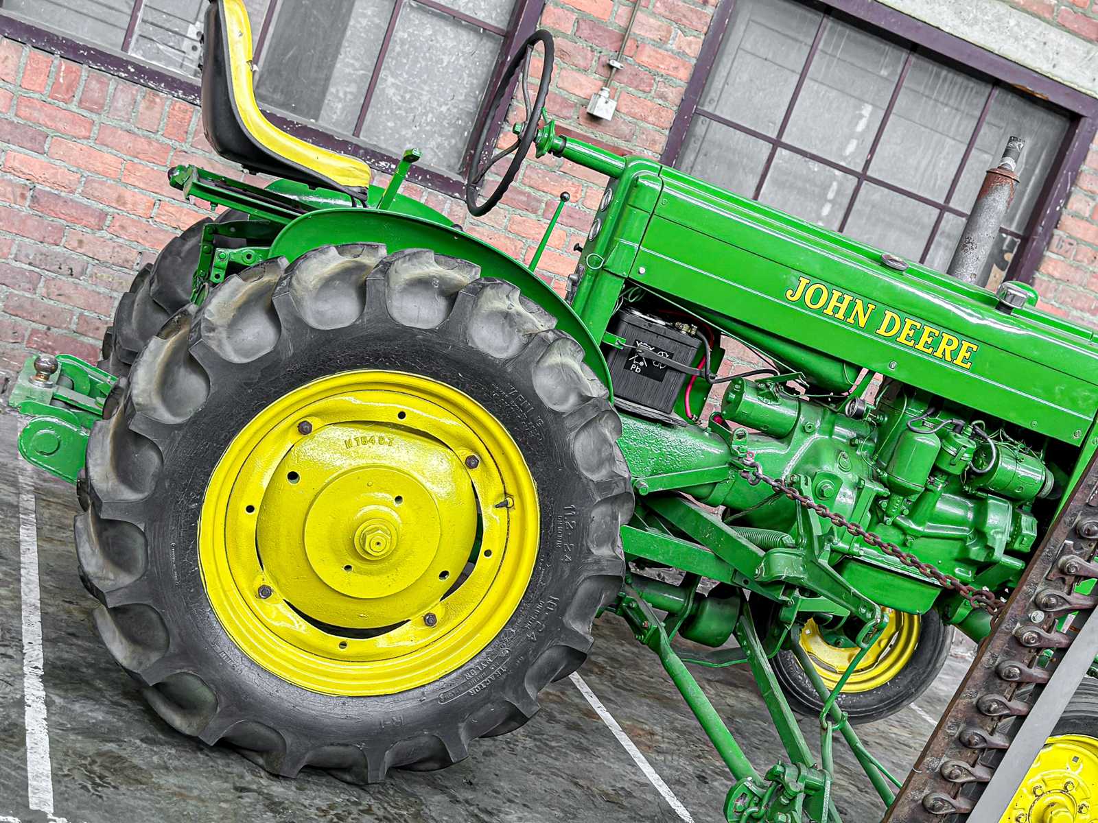 John Deere Model M 2-Cilinder 20pk 1952 Trekker Oldtimer