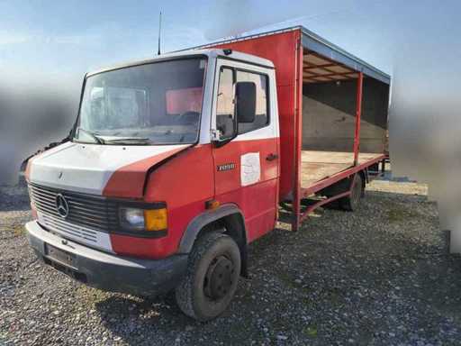 1989 Mercedes 709D Truck