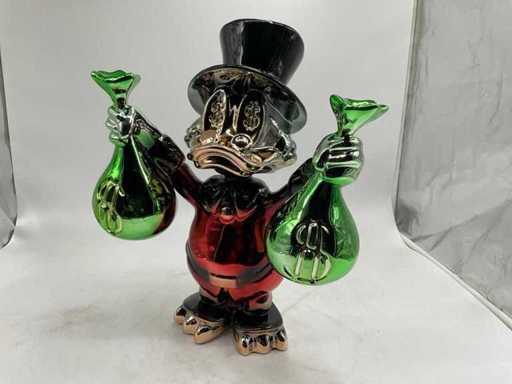 Scrooge McDuck sculpture