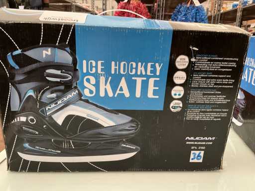Nijdam. 2192. Eishockey Schlittschuh.Größe 36.