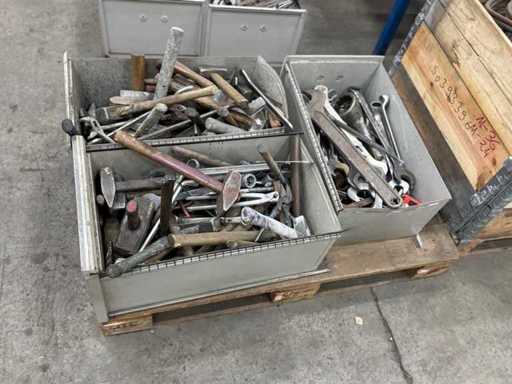 3X Loading with Tools - Other Metal Supplies