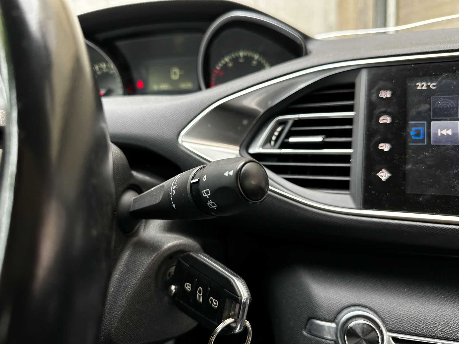 Peugeot 308 1.2 PureTech Active 110pk 2016, KD-319-F