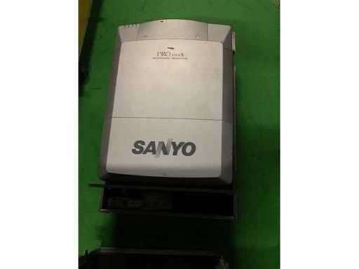 Sanyo - PLC XF45 Beamer Projektor 15000 Lumen - Video Projector