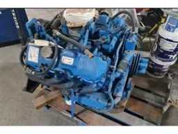 Hochwertige Auktion: Neuer Detroit V8 GM-Motor mit Bentley SPX-SP-Reifen