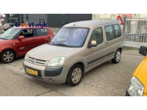 7a4605a8-ba4c-41a6-91c5-be8fc6219e2c.mp4