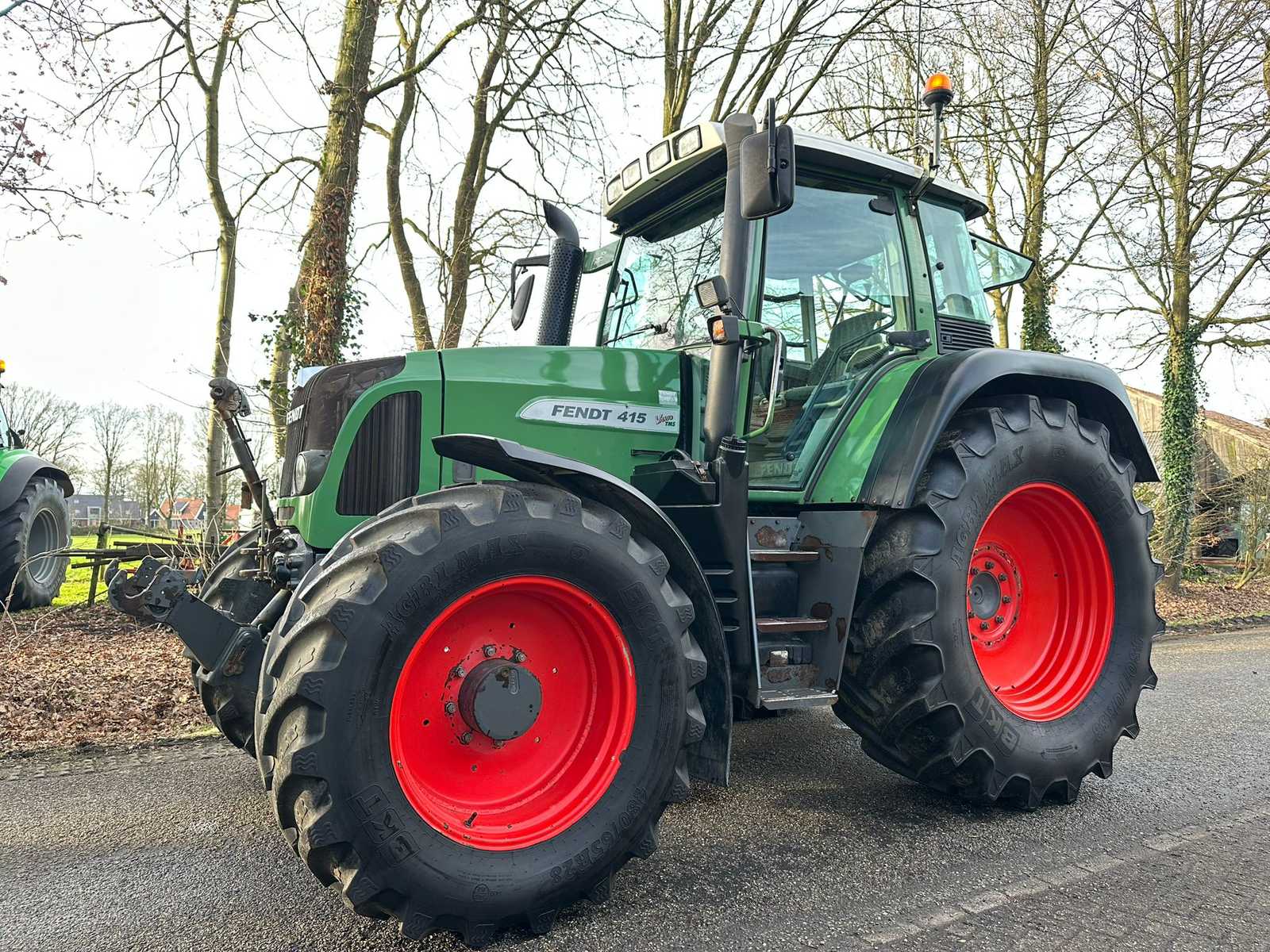 Fendt 415 Vario TMS landbouwtractor met vierwielaandrijving uit 2010