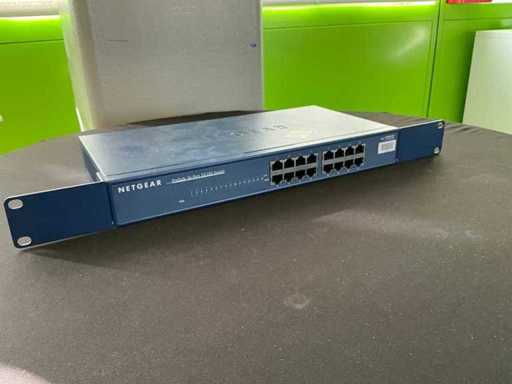 Przełącznik Netgear JFS516