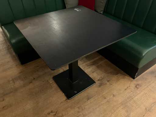 Hutten - Restauranttafel (2x)
