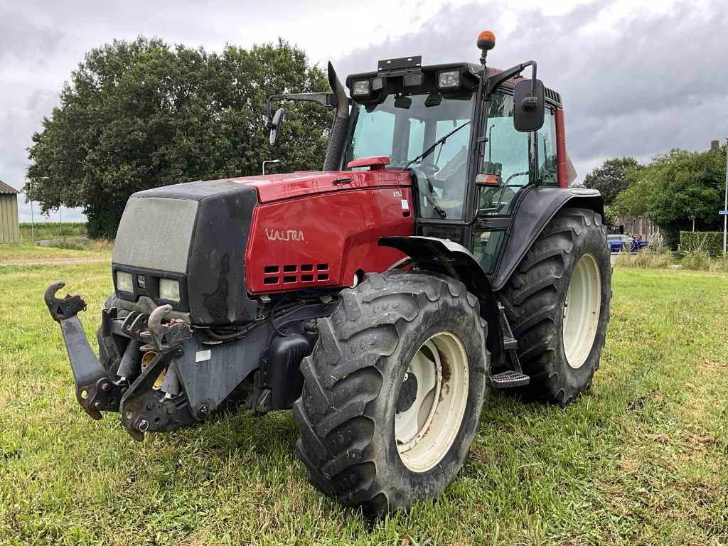 2006 Valtra 8150-4 Four Wheel Drive Farm Tractor