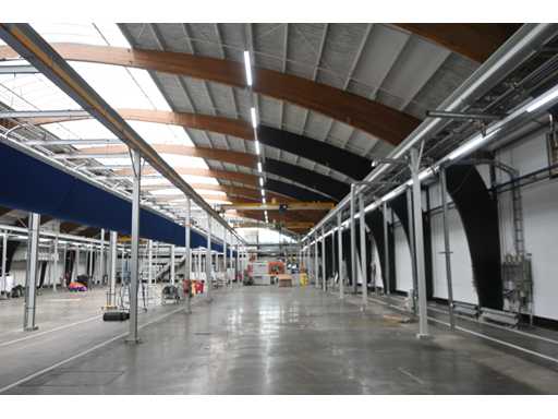 Verlinde - 57m1 Selbsttragende Stahlkranbahnkonstruktion