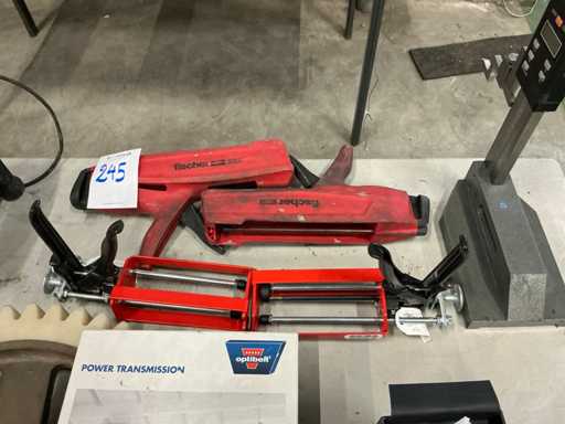 Ró?ne pistolety do mas uszczelniaj?cych (4x)