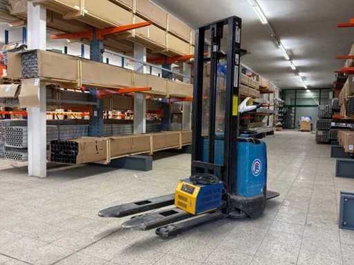 Hanse Lifter CL 1032/B Stapelaar