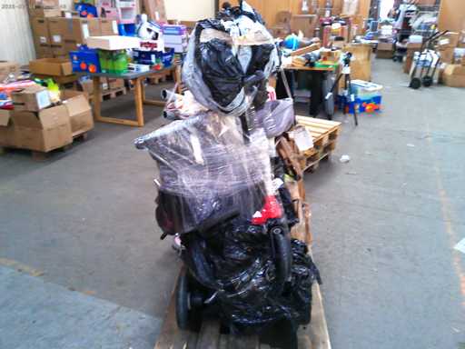 Lot de 8 articles pour bébé - Grade b/c