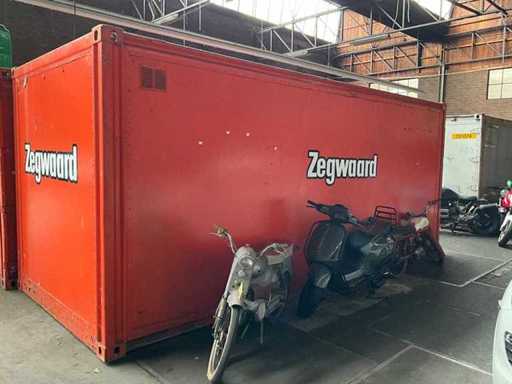 Zeecontainer 20ft v.v. heftrucksledes