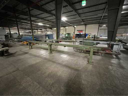 Nastro trasportatore motorizzato lungo 6,7 metri