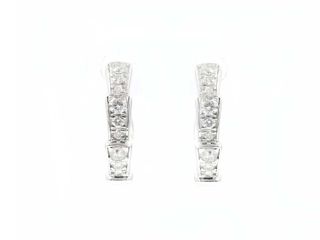 14 Kt White Gold Earring With Natural Diamonds
