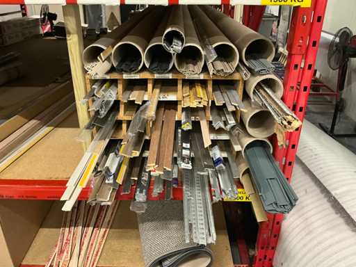 Batch of various skirting boards