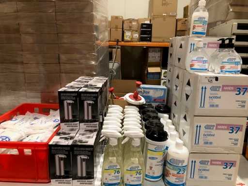 Dipp - Lotto varie - Detergenti, guanti e distributori automatici di sapone