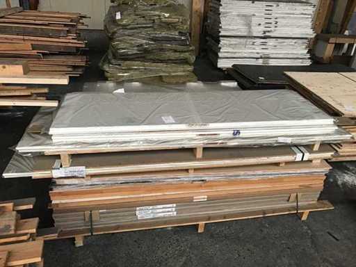 Portes intérieures affleurantes et rebattues (13x)