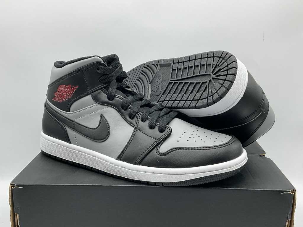 Nike Jordan 1 Mid Shadow Red Sneakers 42 Troostwijk Auctions