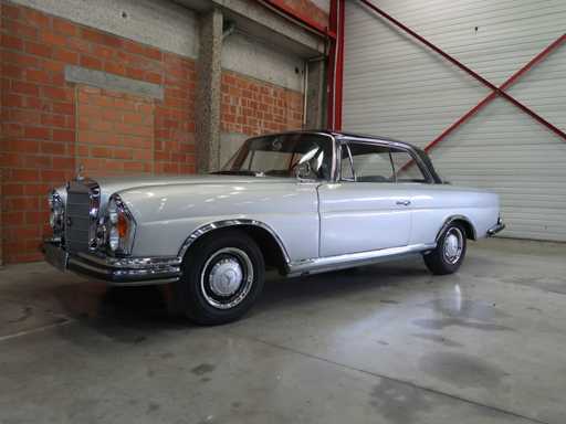 Mercedes 250 SE Coupe