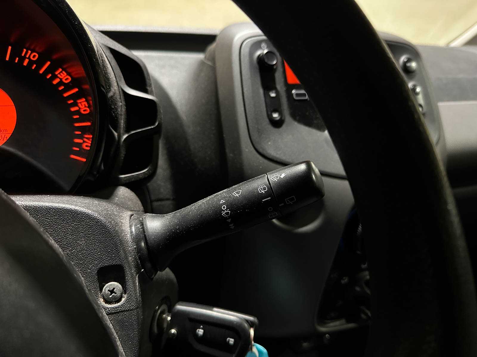 Peugeot 108 1.0 e-VTi Active 72pk 2021 (Origineel-NL), N-569-KN