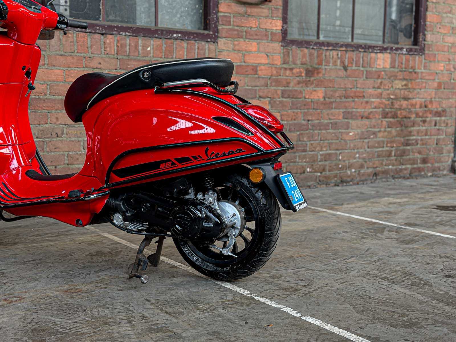 Piaggio Vespa Primavera 2021 Scooter, FJD-24-V