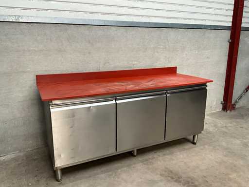 Schneidetisch aus Edelstahl