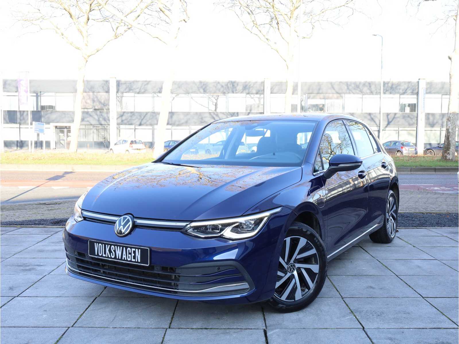 Volkswagen Golf 1.4 eHybrid 204HP Automatic 2022