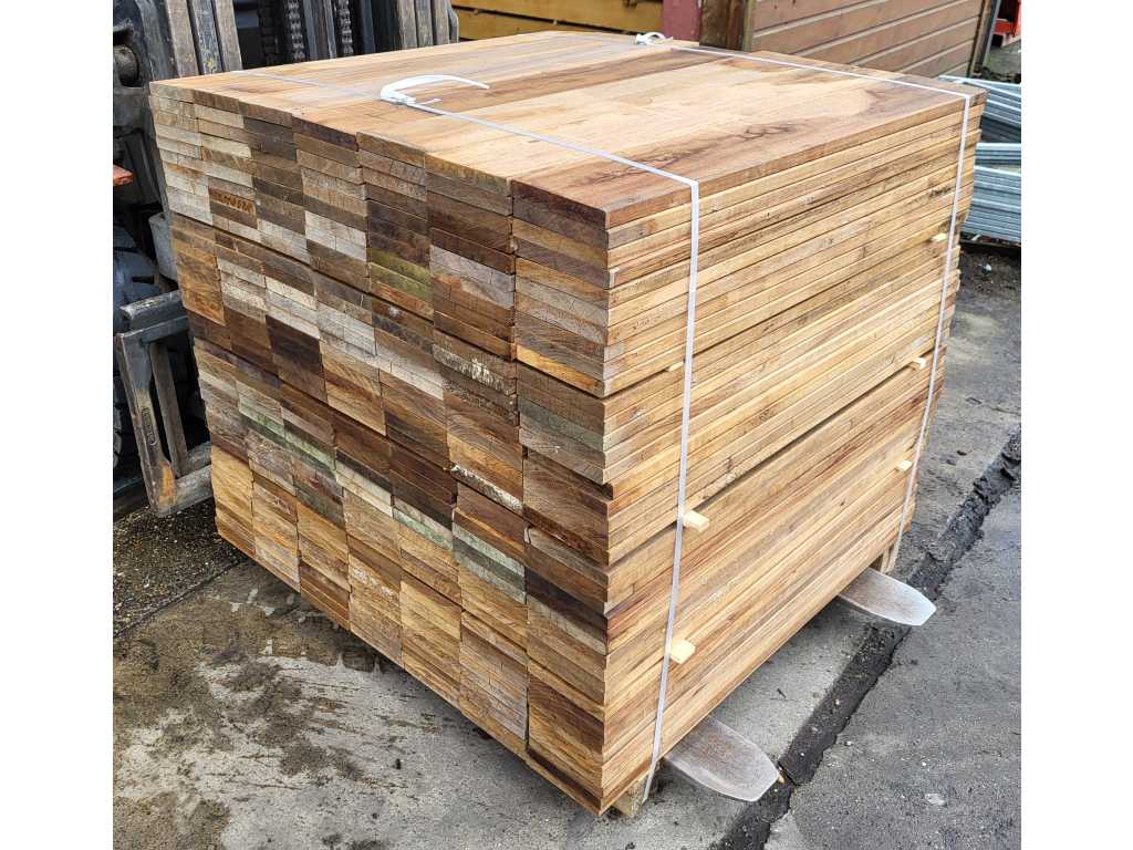 32 m2 TANIMBUCA  planken 21 x 140mm , 240 st./ 95 cm