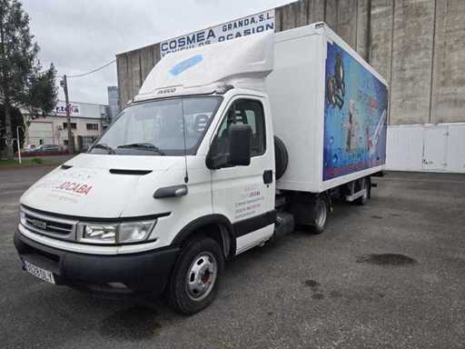 Montull - Box Semi-Trailer - Iveco Daily 40C17 + Montull P5500 CH - 2004