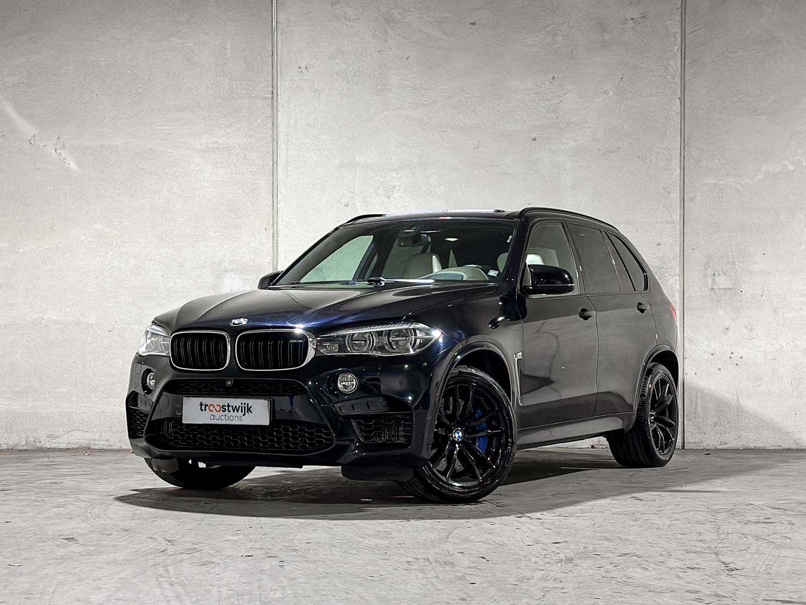 BMW X5M 4.4 V8 M-Sport F85 576pk 2015, JPV-47-K