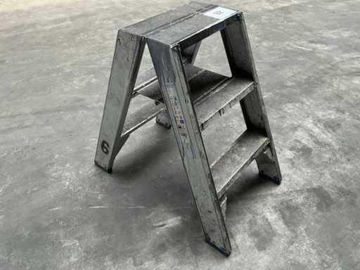 Solide DT3 Ladder en trap