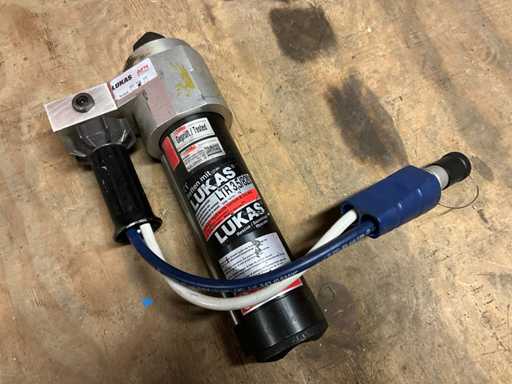 Lukas LTR 3,5/820 Hydraulischer dreistufiger Zylinder