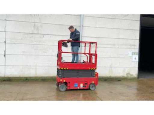 2cff12be-aaf6-4b5c-bdb1-967e5c2ccbaf.mp4