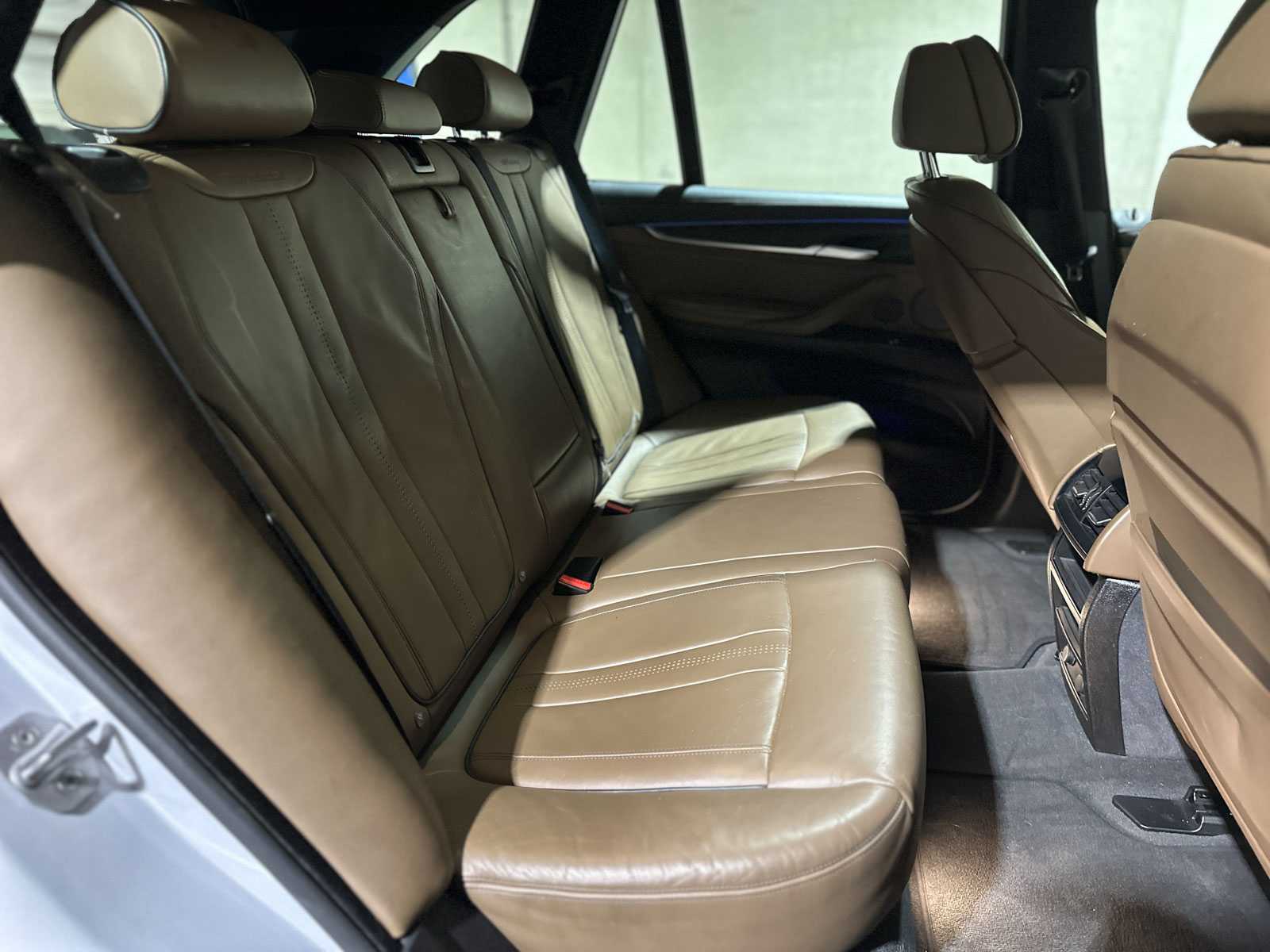 BMW xDrive40e iPerformance High Executive -individual- F15 313pk 2016, R-711-DS