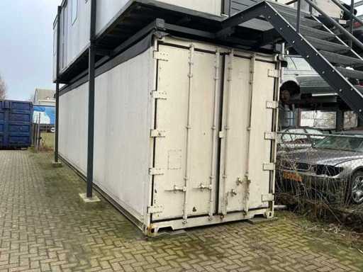 Storage container