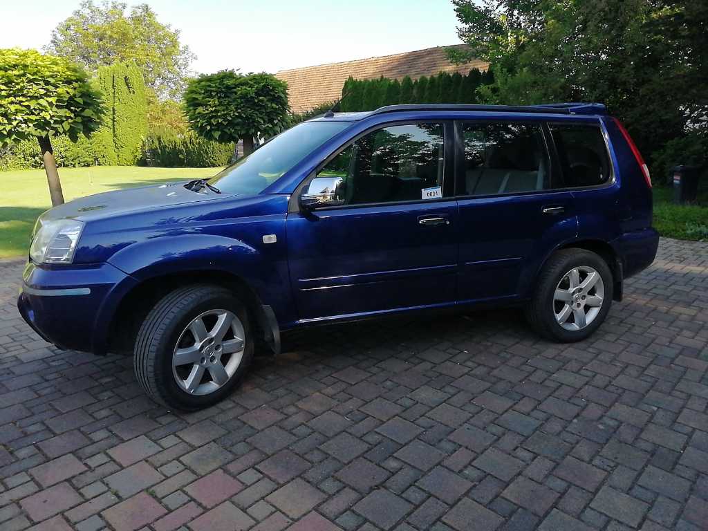 Nissan - X-Trail - T30 - Car