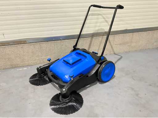 UMT - G5 walk-behind sweeper