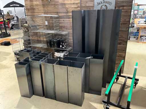 Vari tubi d'acciaio (31x)