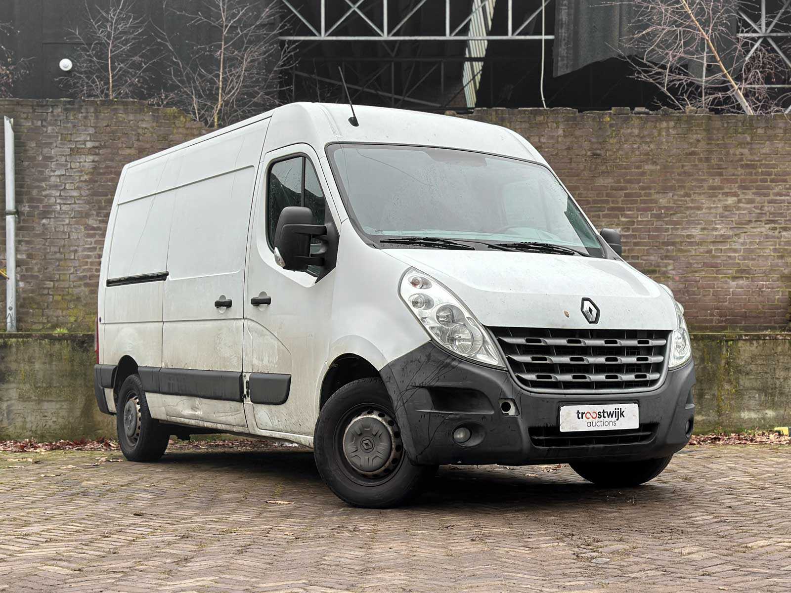 Renault Master T35 2.3 dCi L2H3 Eco 125pk 2013, VD-911-L