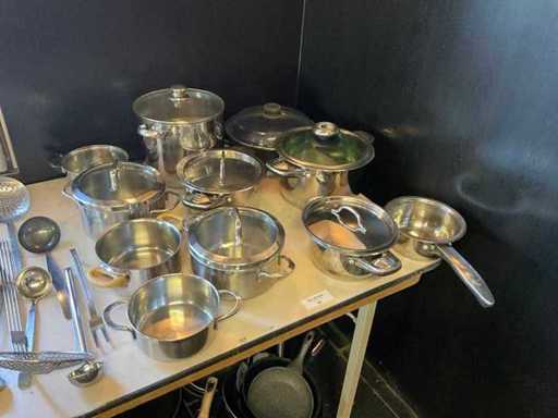 Patelnie ze stali nierdzewnej (11x)