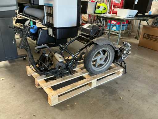 Cadre de cyclomoteur