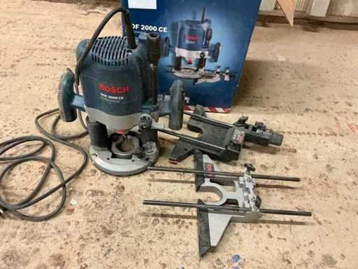 Bosch GOF 2000CE Router