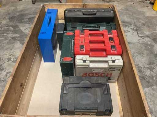 Batch of tool cases
