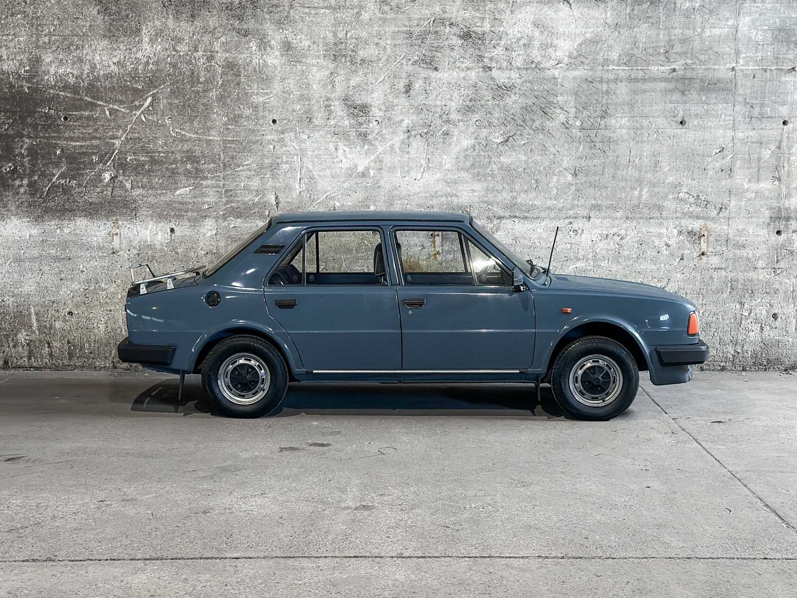 Skoda 120 L 52pk 1988