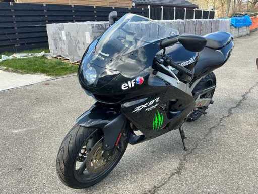 Kawasaki Sport Ninja ZX-9R Motorcycle