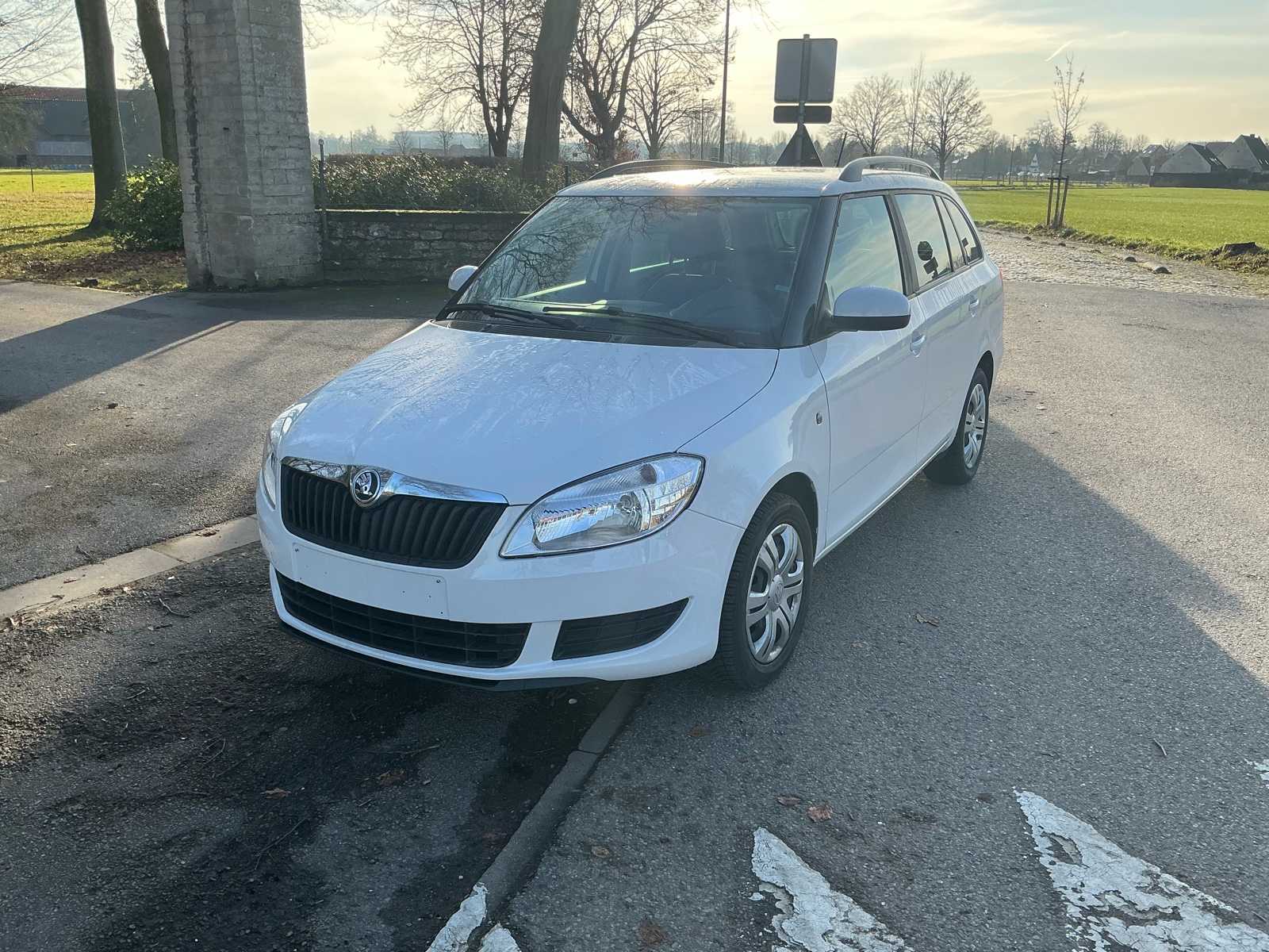 2014 Skoda Fabia Break station wagon Passenger car